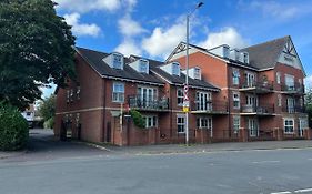Beautiful 2-Bed Apartment In Poulton-Le-Fylde